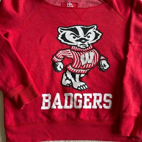 Vintage WISCONSIN Bucky BADGERS Red distressed Sweatshirt drop shoulder sz large - Picture 2 of 6